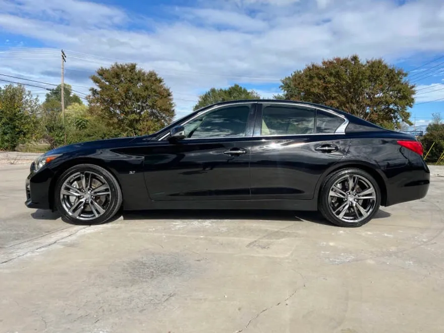 2015 Infiniti Q50 Sport photo 1