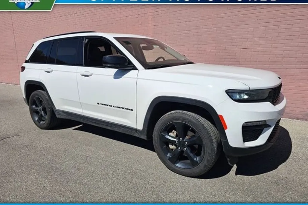 2023 Jeep Grand Cherokee Limited photo 1