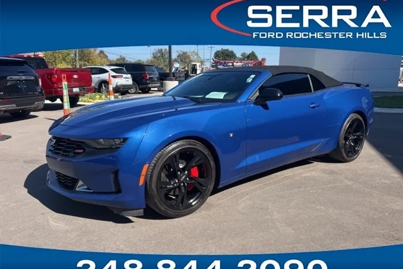 2021 Chevrolet Camaro 1LT photo 1