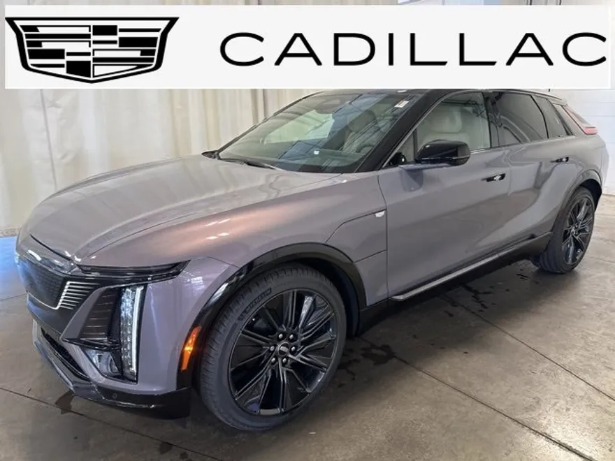 2024 Cadillac Lyriq Sport photo 1