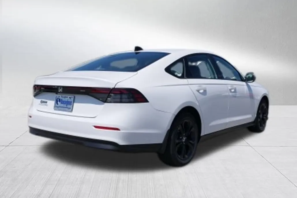 2025 Honda Accord SE photo 1