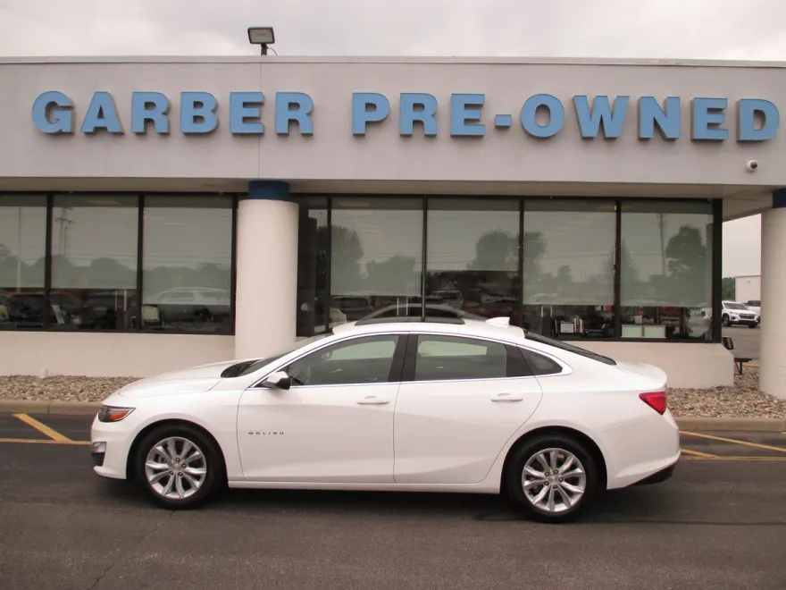 2024 Chevrolet Malibu 1LT photo 1