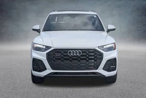 2025 Audi Q5 45 S line Premium photo 2