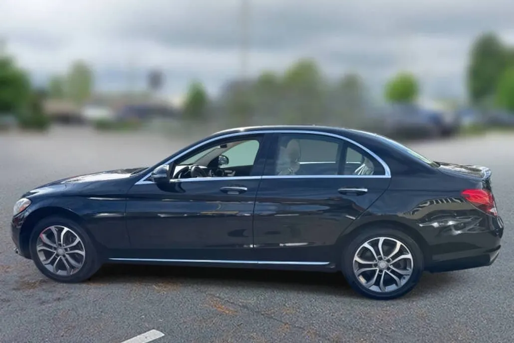 2016 Mercedes Benz C 300 4MATIC Luxury Sedan photo 1