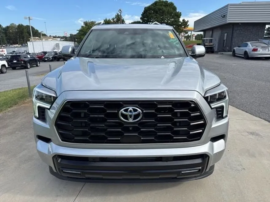 2023 Toyota Sequoia Platinum photo 1