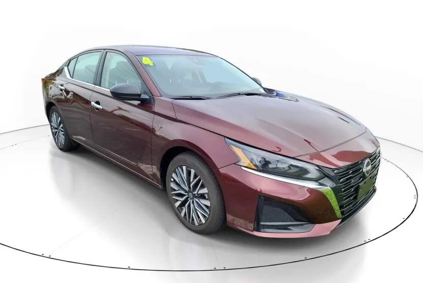 2024 Nissan Altima 2.5 SV photo 1