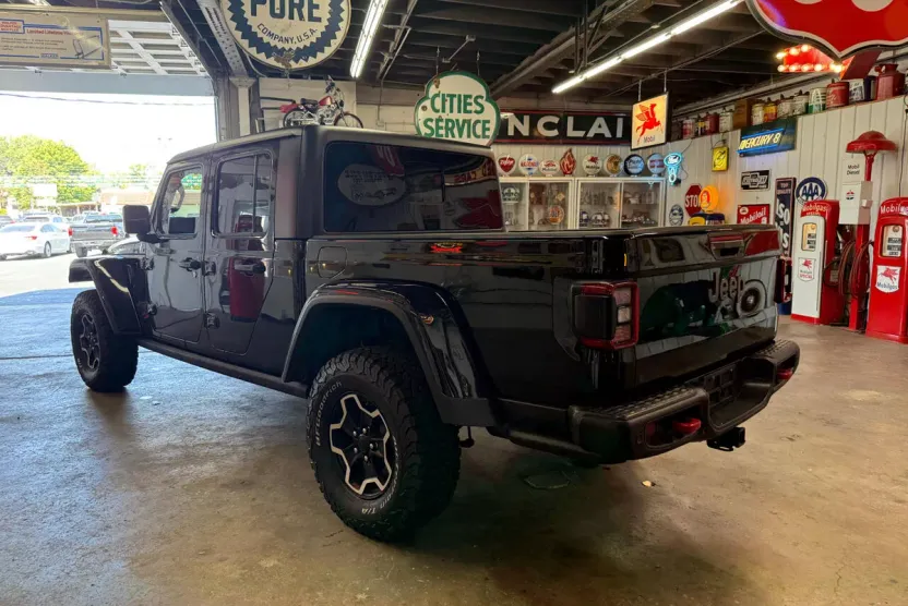 2020 Jeep Gladiator Rubicon photo 1