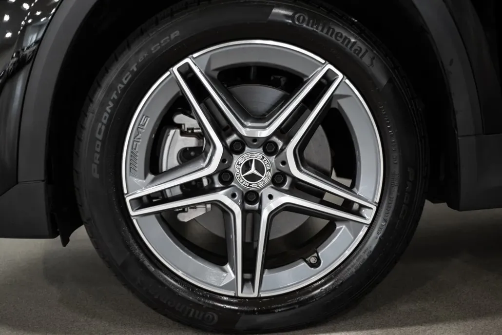 2023 Mercedes Benz GLA 250 4MATIC photo 1