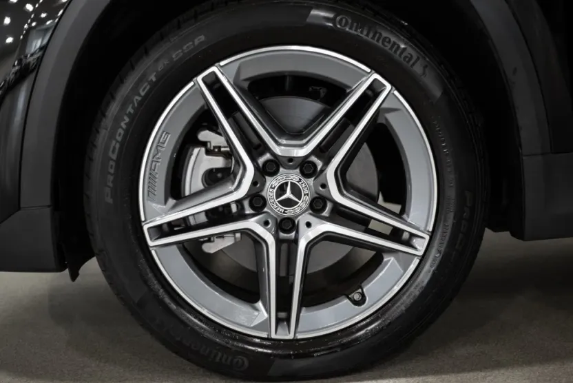2023 Mercedes Benz GLA 250 4MATIC photo 1