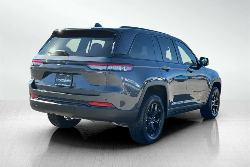 2024 Jeep Grand Cherokee Altitude X photo 1