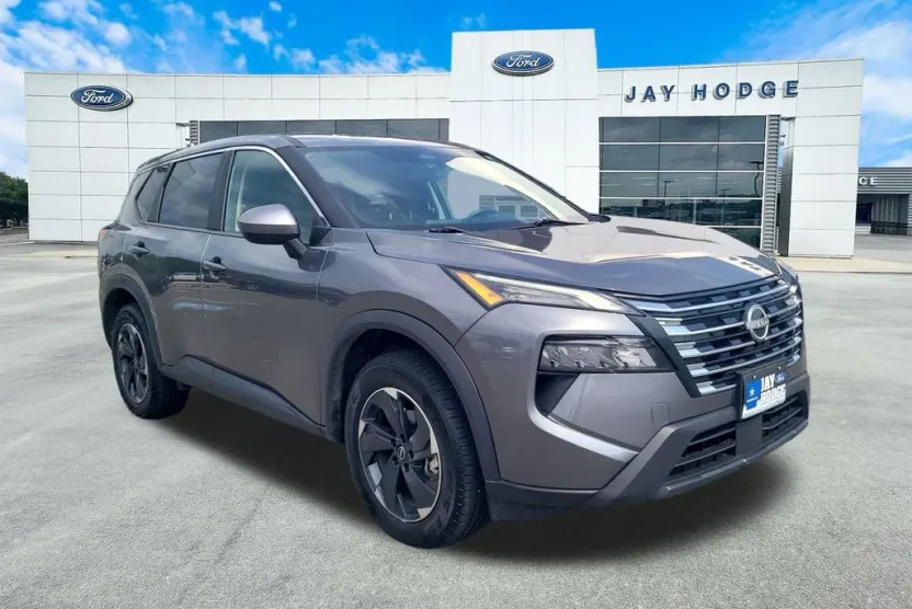 2024 Nissan Rogue SV photo 1