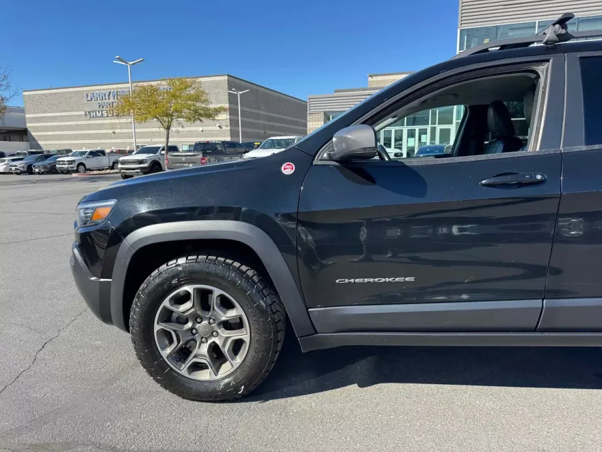 2020 Jeep Cherokee Trailhawk photo 1