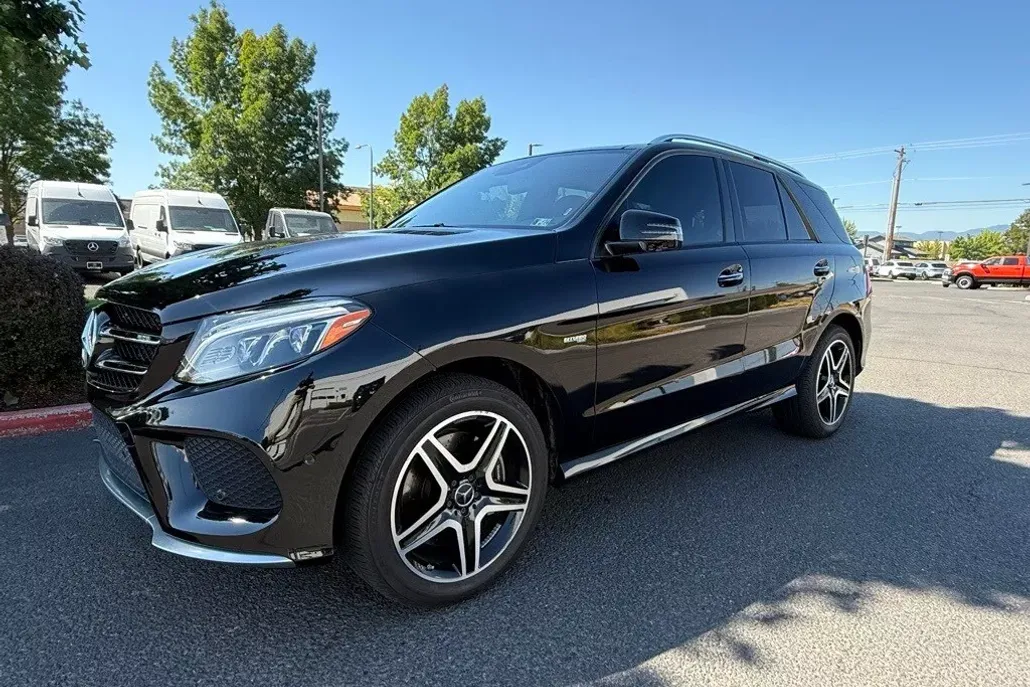 2017 Mercedes Benz GLE 43 AMG photo 1
