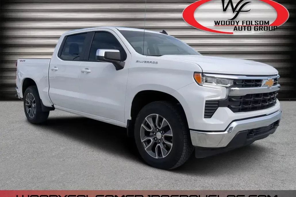 2024 Chevrolet Silverado 1500 LT photo 1