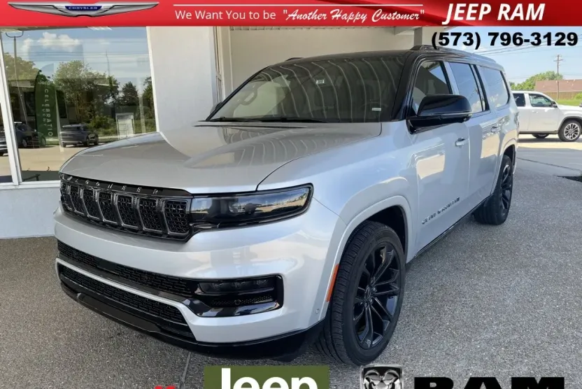 2024 Jeep Grand Wagoneer L II photo 1