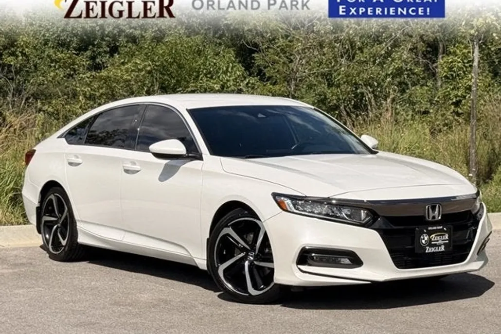 2019 Honda Accord Sport 1.5T photo 1