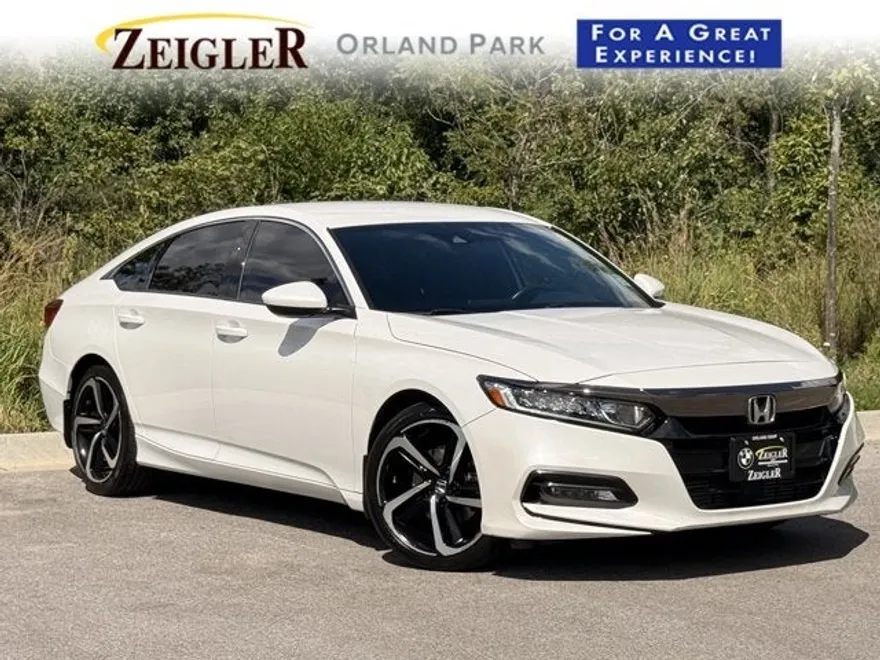 2019 Honda Accord Sport 1.5T photo 1