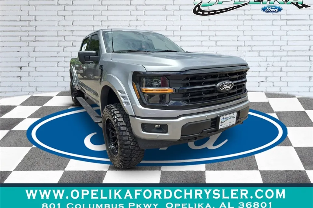 2024 Ford F-150 XLT photo 1