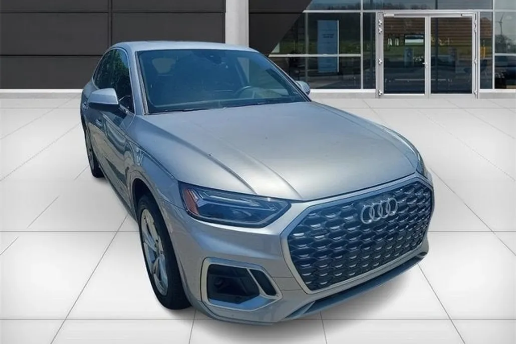 2023 Audi Q5 Sportback S line Premium Plus photo 1