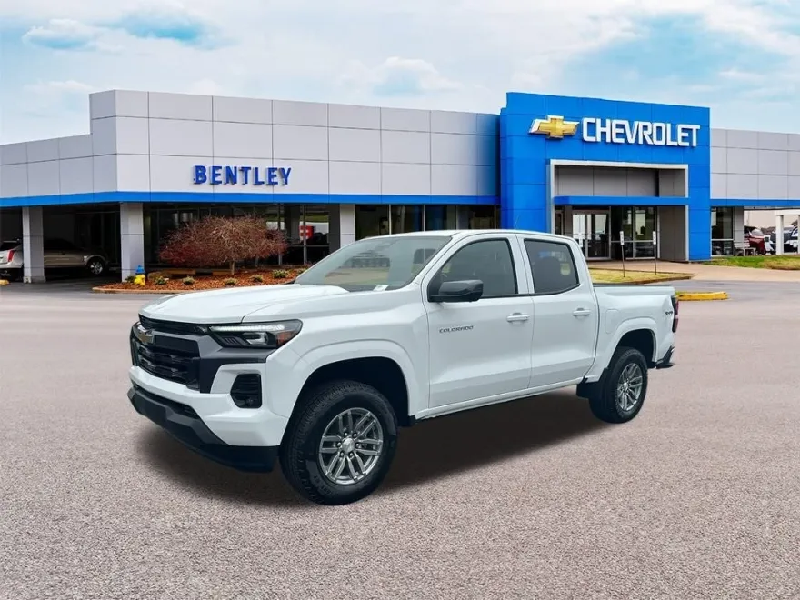 2025 Chevrolet Colorado Work Truck LT photo 1