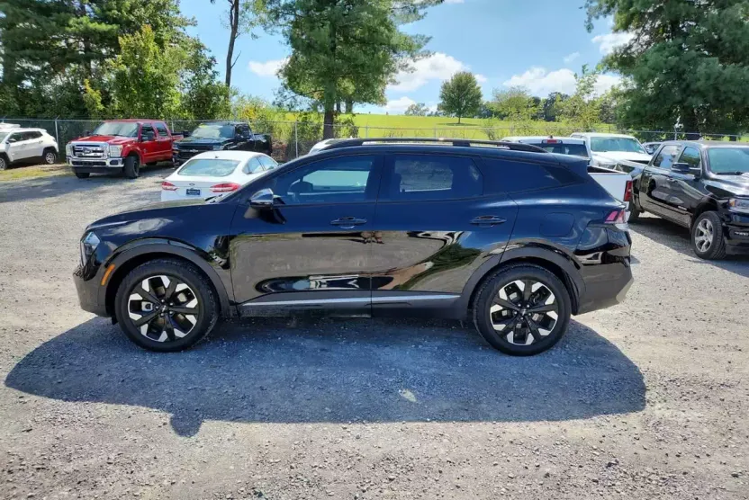 2023 Kia Sportage X-Line photo 1