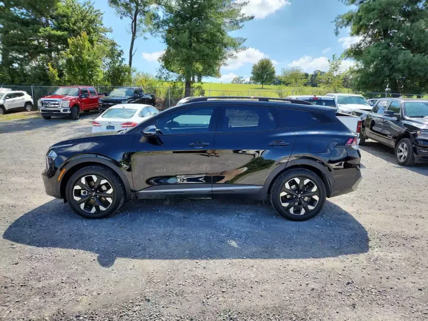 2023 Kia Sportage X-Line photo 1
