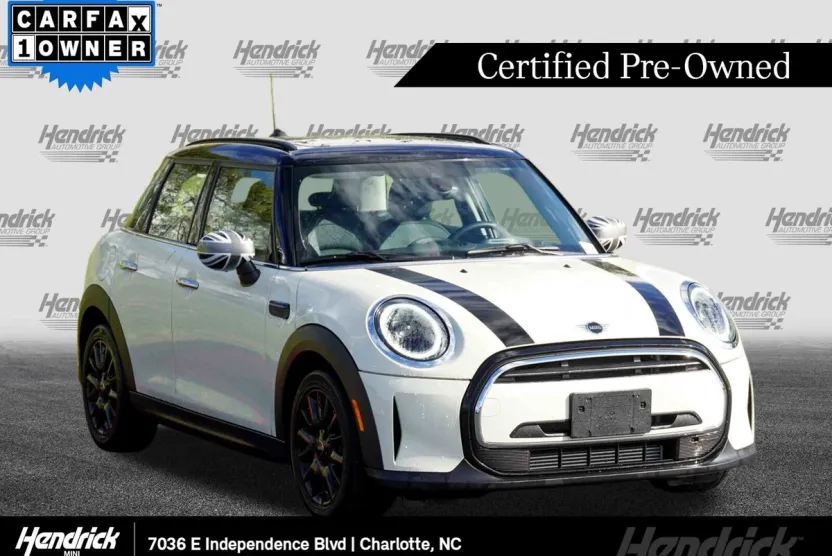 2023 Mini Cooper 4 Door Hardtop photo 1