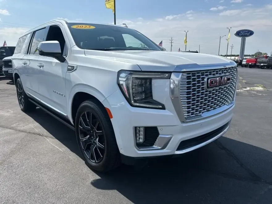 2023 Gmc Yukon XL Denali photo 1