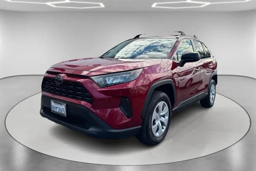 2019 Toyota RAV4 LE Sport photo 1