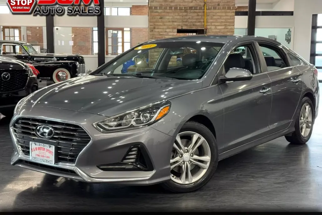 2018 Hyundai Sonata SEL photo 1