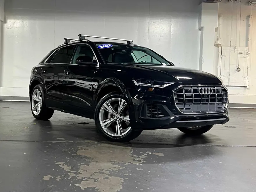 2022 Audi Q8 Premium Plus 55 photo 1
