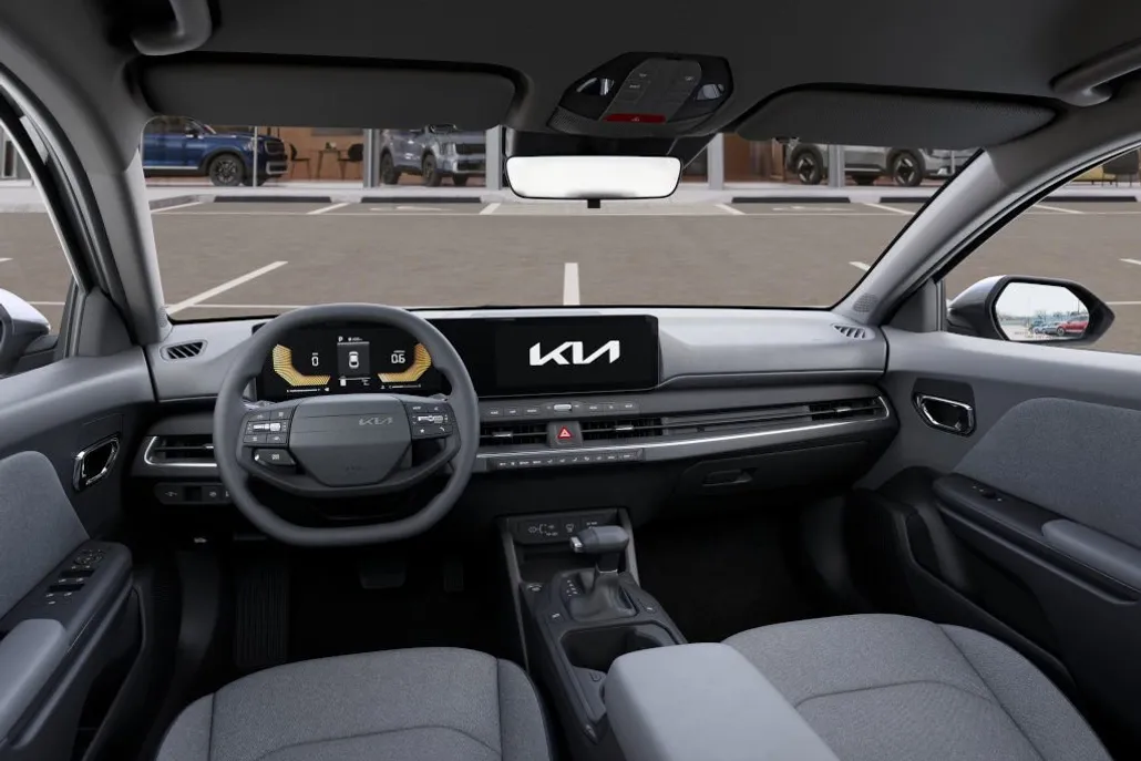 2025 Kia K4 LXS photo 1