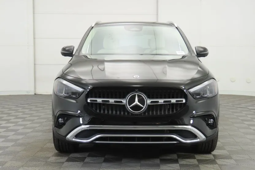2026 Mercedes Benz GLA 250 photo 1