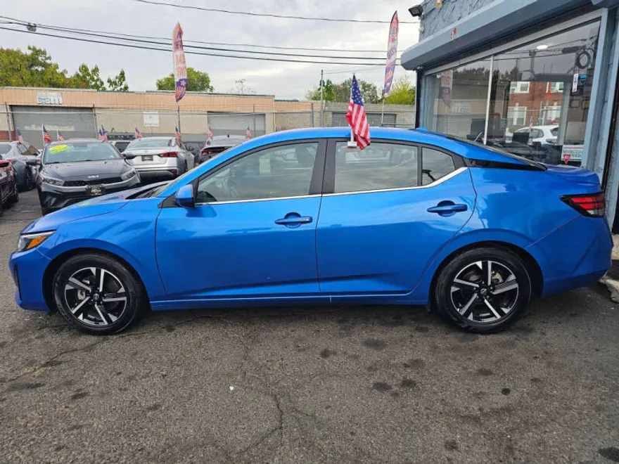 2024 Nissan Sentra SV photo 1