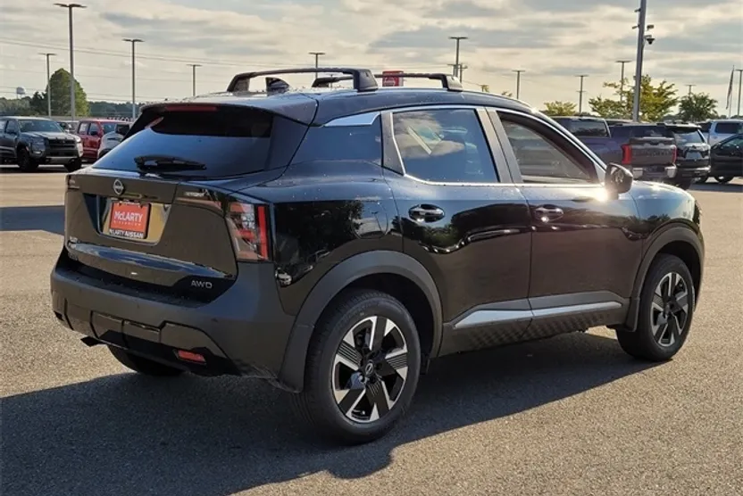 2026 Nissan Kicks SV photo 1