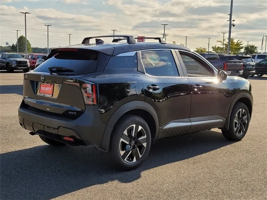 2026 Nissan Kicks SV photo 1