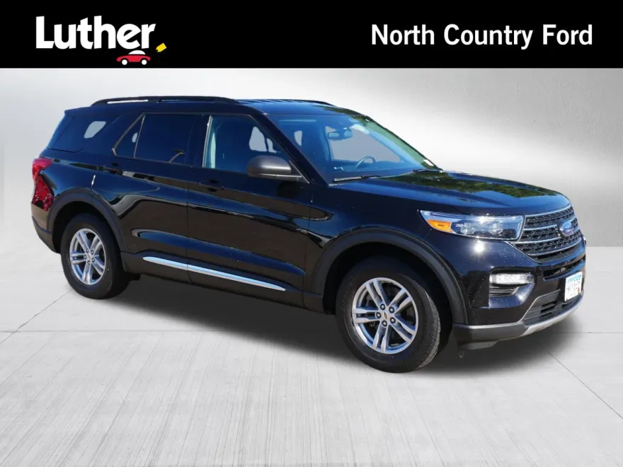 2022 Ford Explorer XLT photo 1