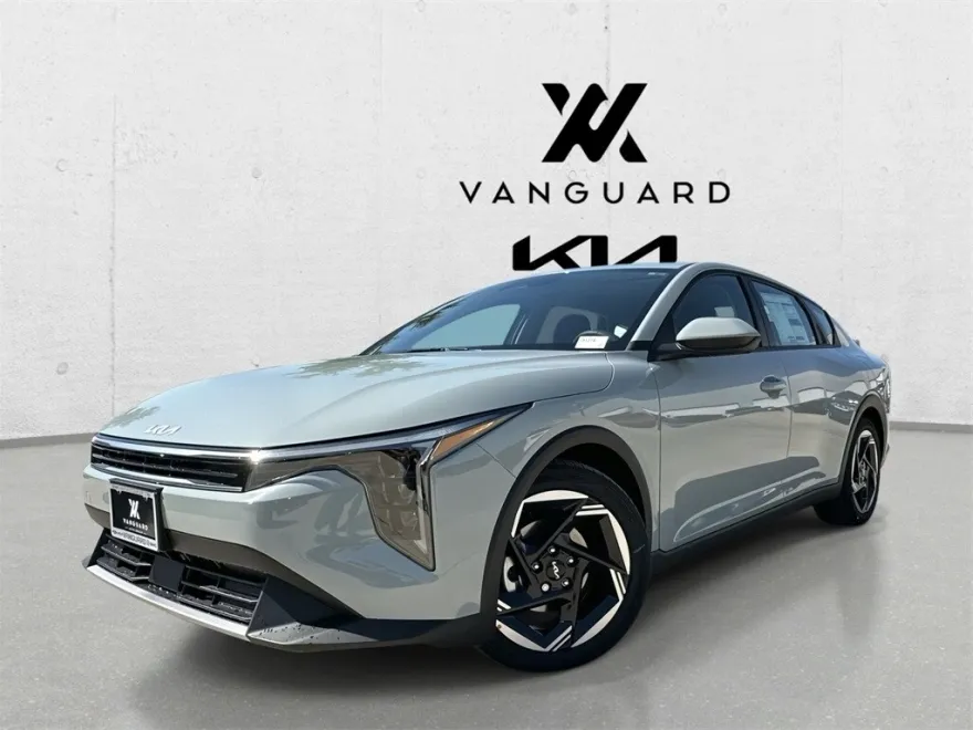 2025 Kia K4 EX photo 1
