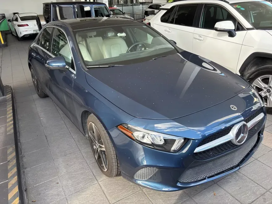 2021 Mercedes Benz A 220 photo 1