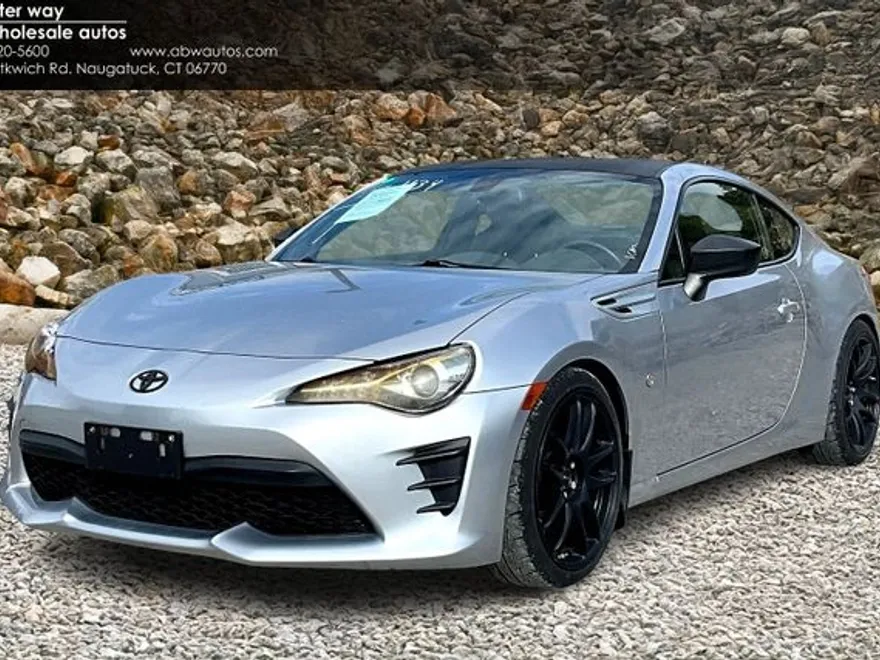 2018 Toyota GR86 Base photo 1