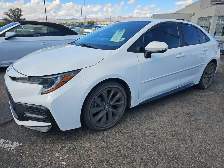 2021 Toyota Corolla XSE photo 1