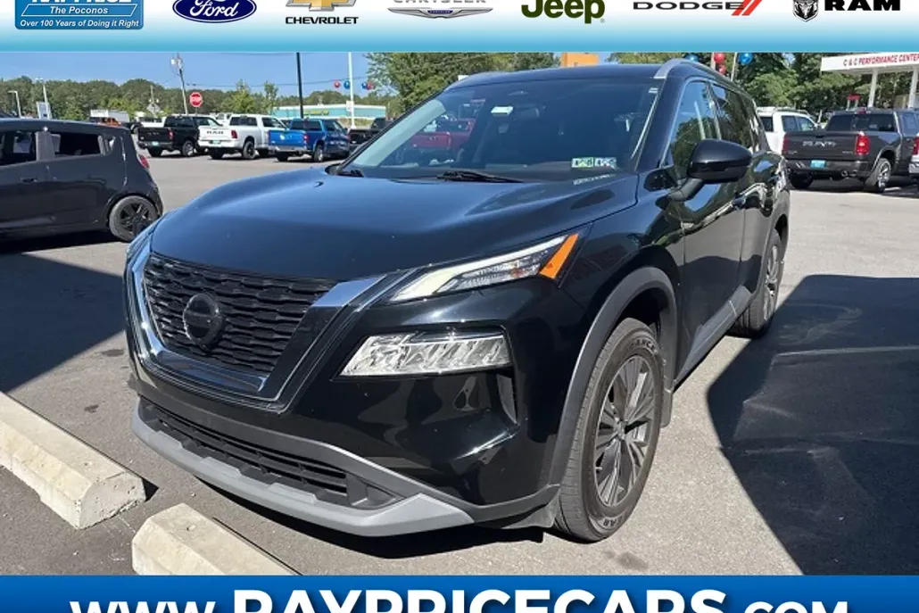2021 Nissan Rogue SV photo 1