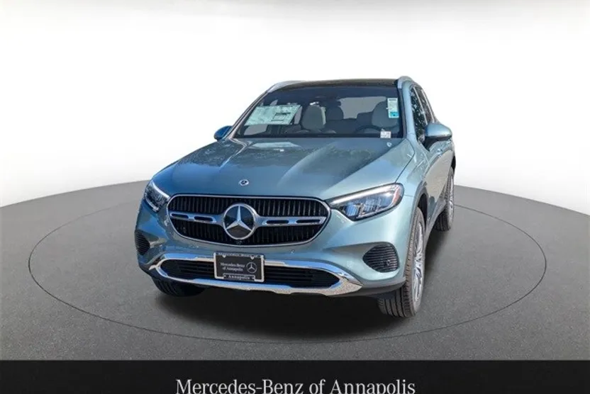 2026 Mercedes Benz GLC 300 4MATIC photo 1