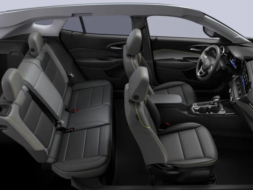 2025 Chevrolet Trax ACTIV photo 1