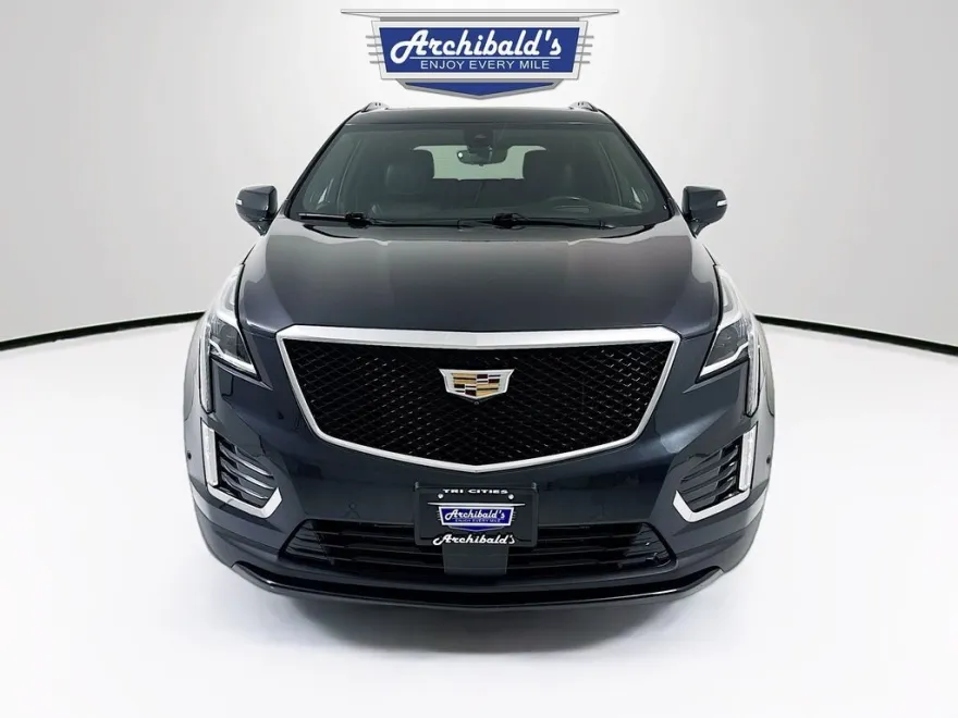 2022 Cadillac XT5 Sport photo 1