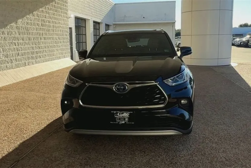 2021 Toyota Highlander Hybrid Platinum photo 1
