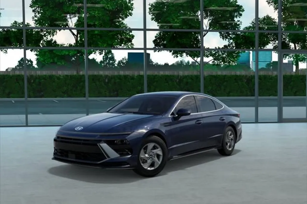 2025 Hyundai Sonata SE photo 1