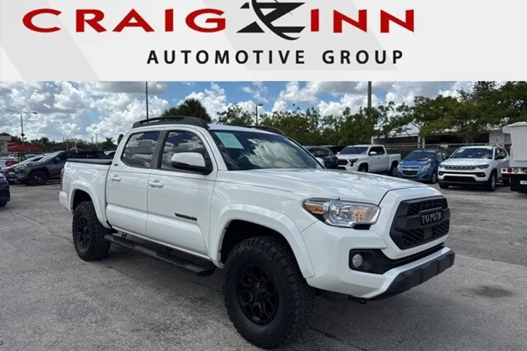 2022 Toyota Tacoma SR5 V6 photo 1
