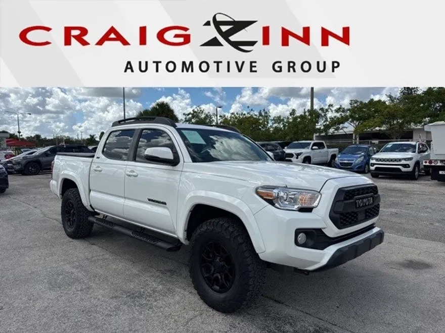 2022 Toyota Tacoma SR5 V6 photo 1
