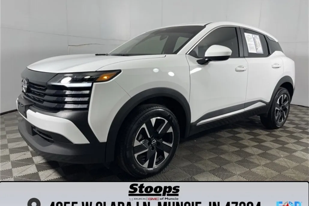 2025 Nissan Kicks SV photo 1